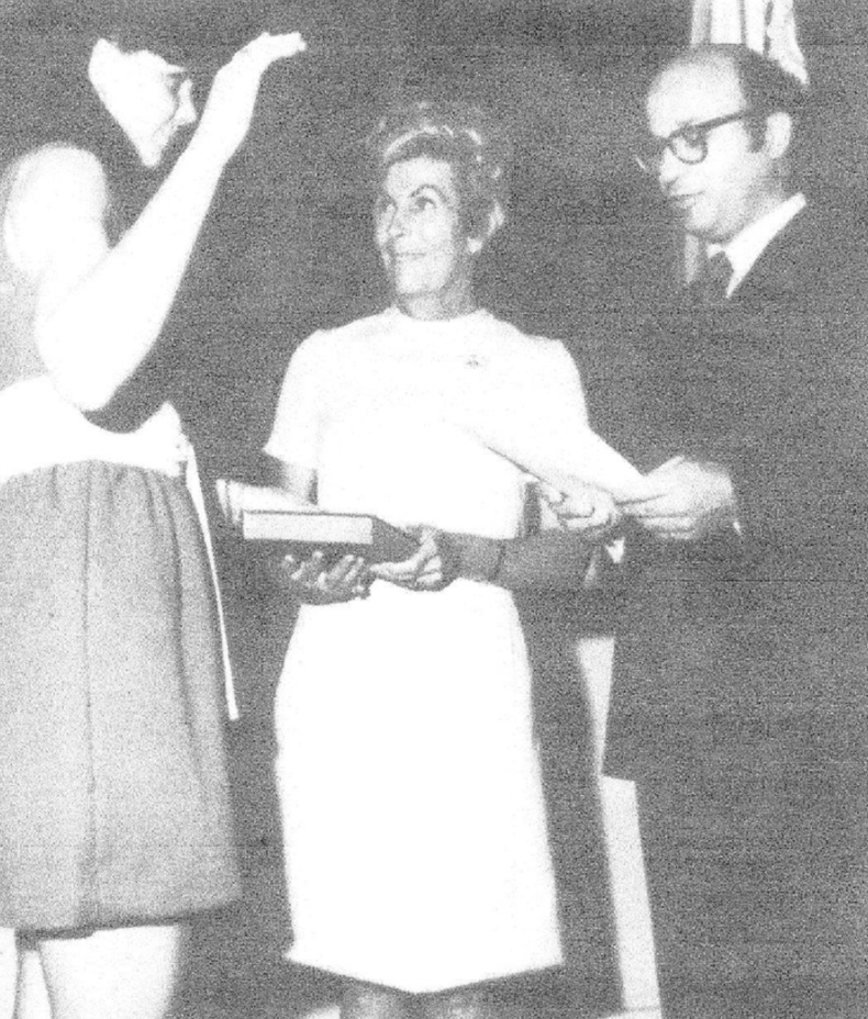 First Female Secret Service Agent - 1970 Phillis Shantz swearing in